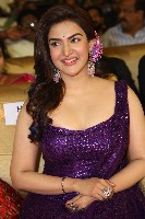 Honey Rose Glamorous Photos